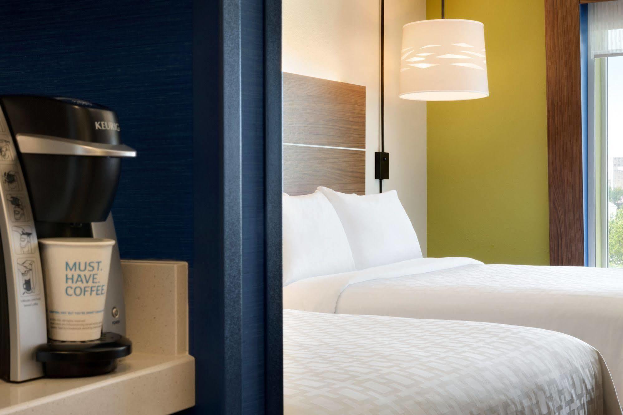 Hotel Express & - Airport East By Ihg Columbus