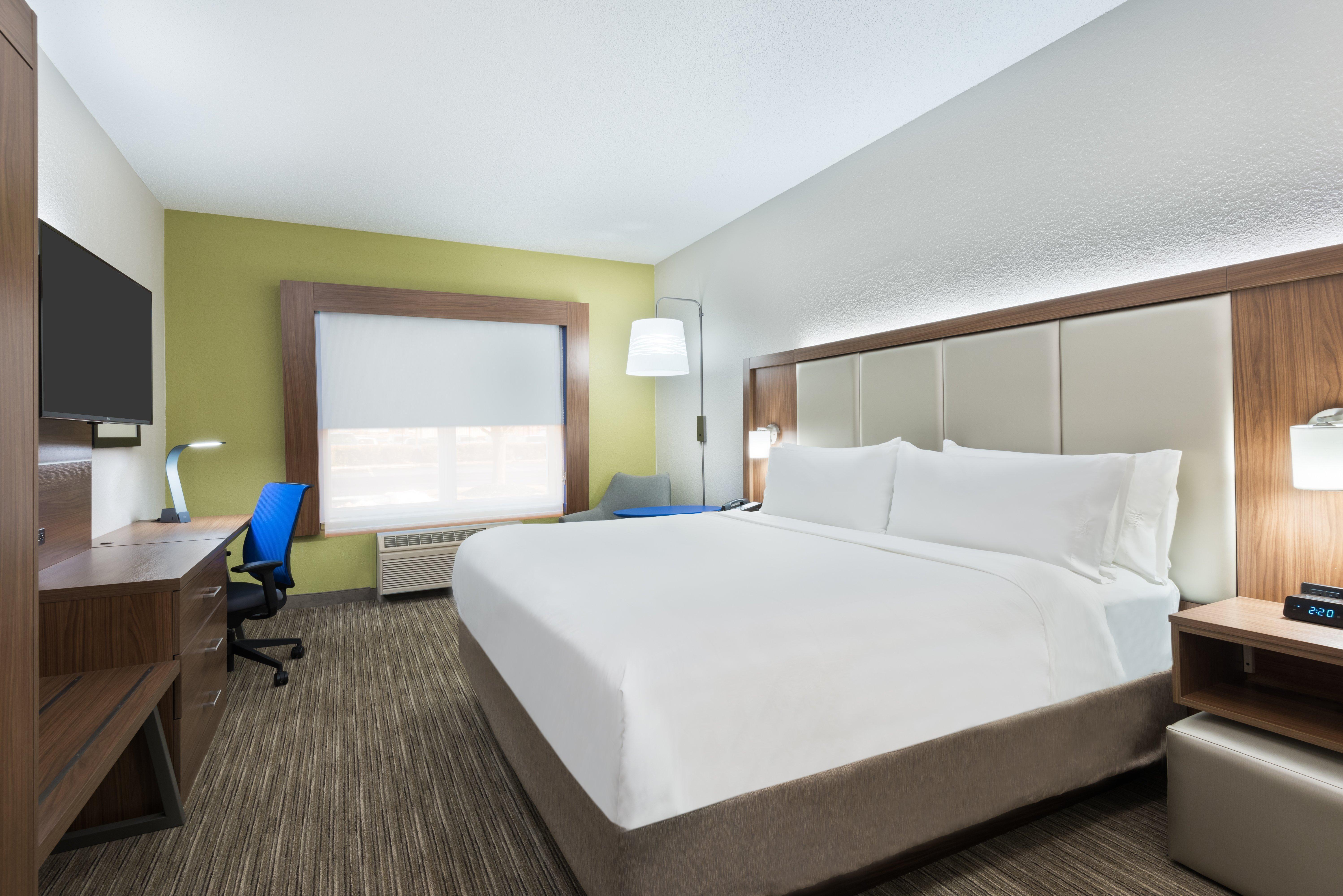 Express & - Airport East By Ihg Hotel 3*