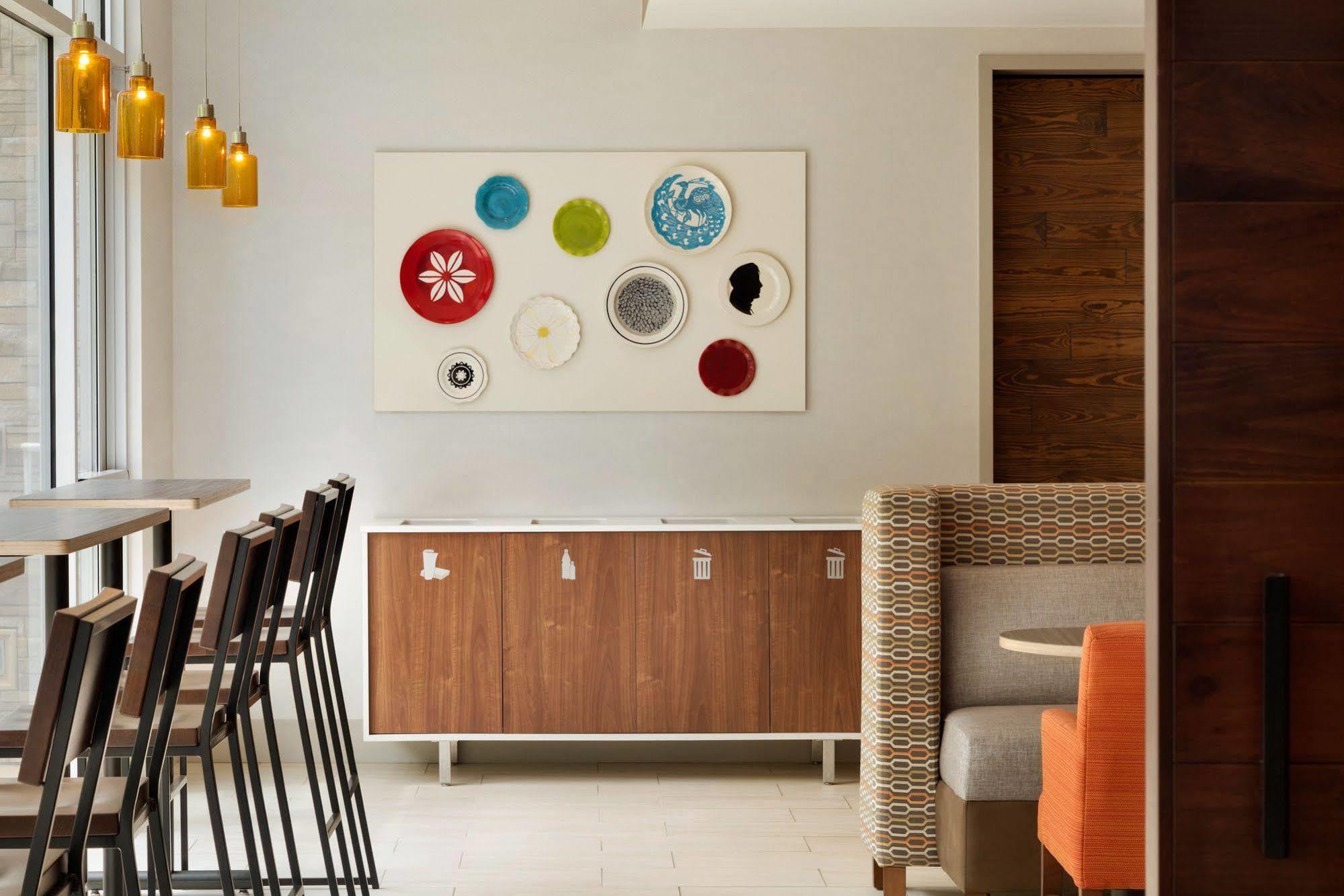 Express & - Airport East By Ihg 3* Columbus